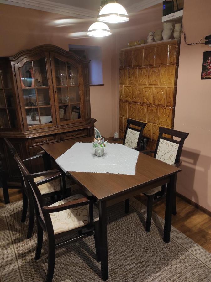 Matyas Apartman Tata Eksteriør billede